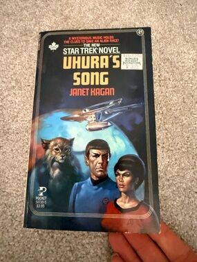 Star Trek Novel "Uhura's Song" by Janet Kagan - Blue/Black Cover